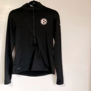 💕NIKE DRI FIT STEELER TOP💕